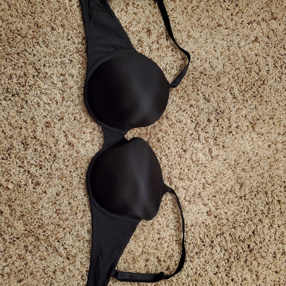 PINk VS Bra